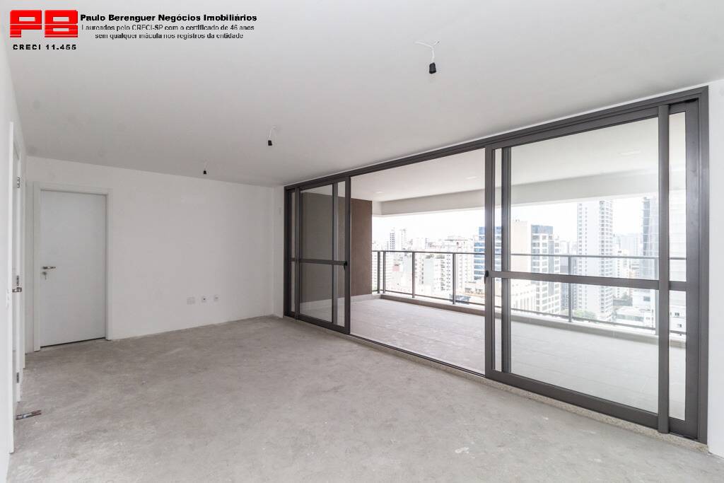 Apartamento à venda com 3 quartos, 150m² - Foto 2