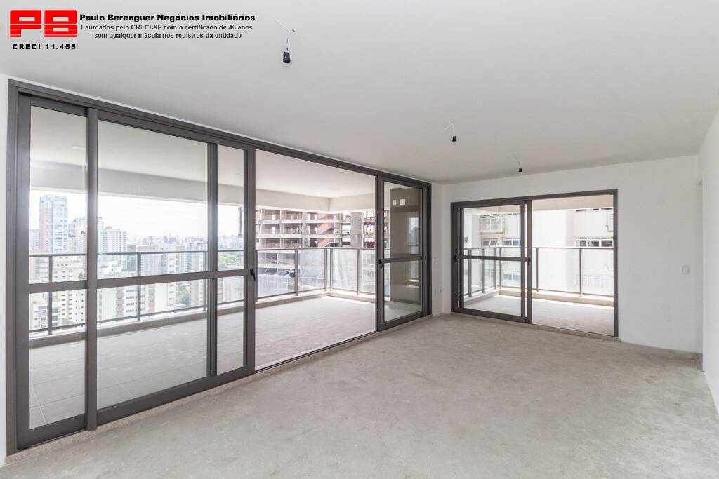 Apartamento à venda com 3 quartos, 150m² - Foto 1