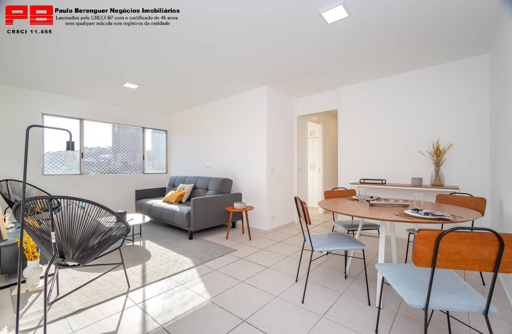 Apartamento à venda com 3 quartos, 92m² - Foto 2