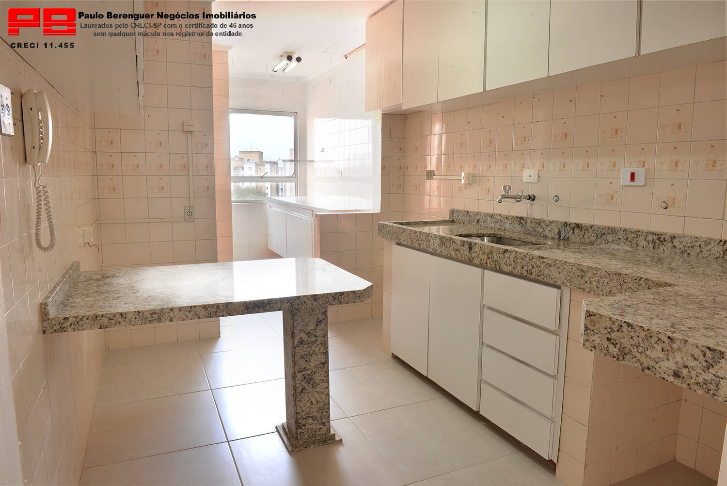 Apartamento para alugar com 3 quartos, 90m² - Foto 4