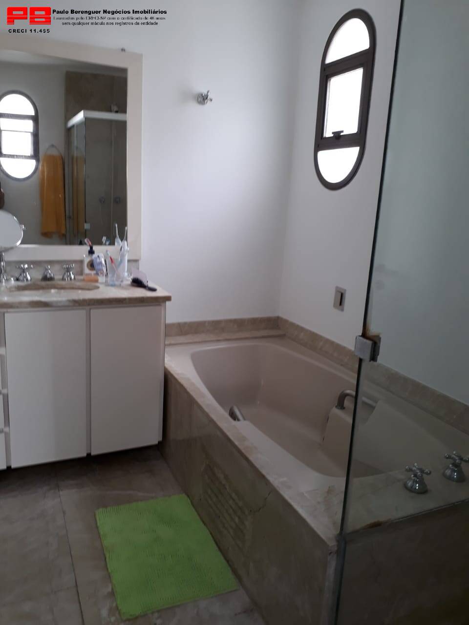 Apartamento à venda com 4 quartos, 217m² - Foto 2