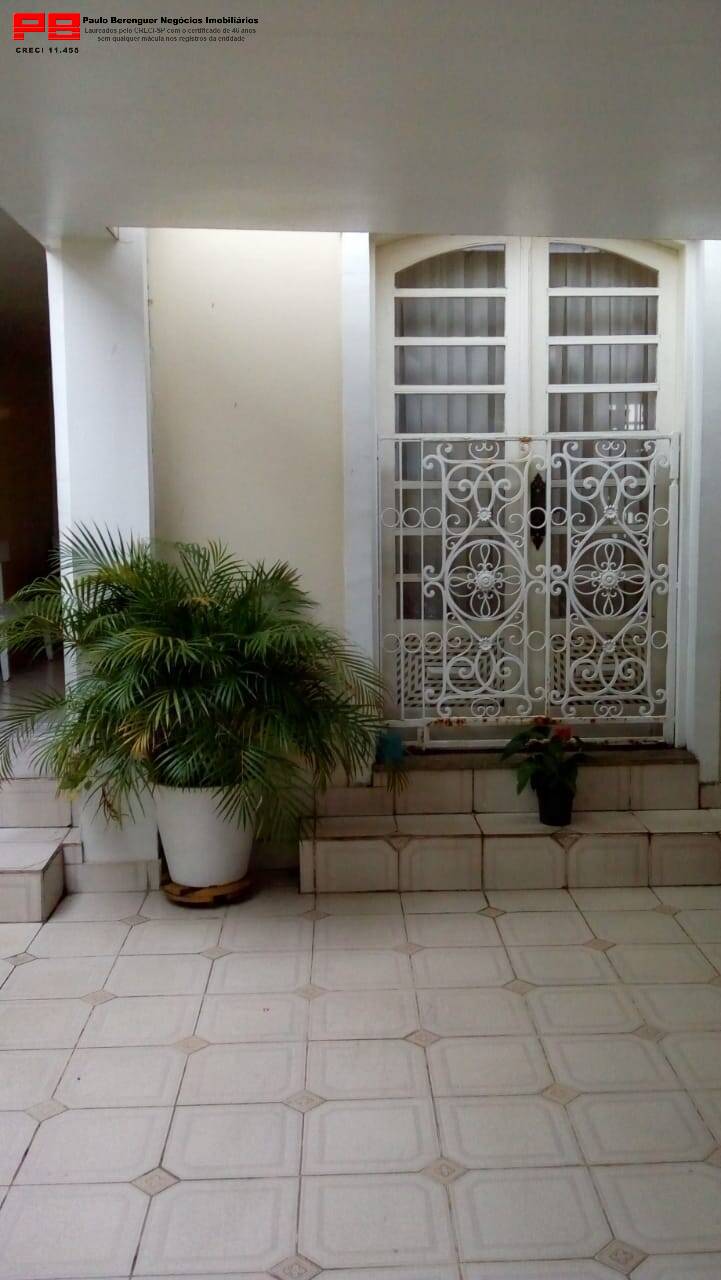 Sobrado à venda e aluguel com 3 quartos, 350m² - Foto 38