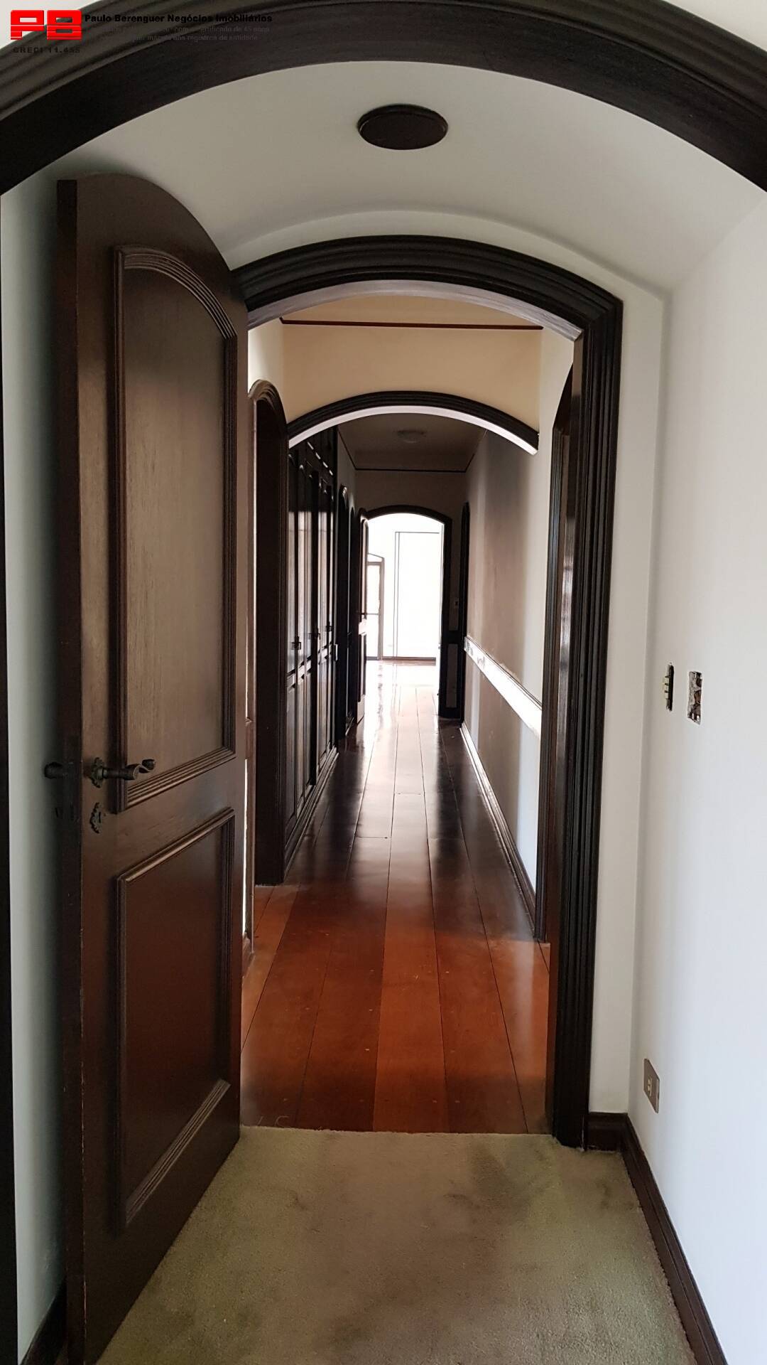 Apartamento à venda com 3 quartos, 248m² - Foto 4