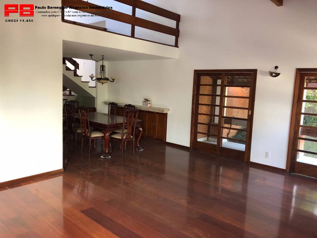 Sobrado para alugar com 3 quartos, 380m² - Foto 1