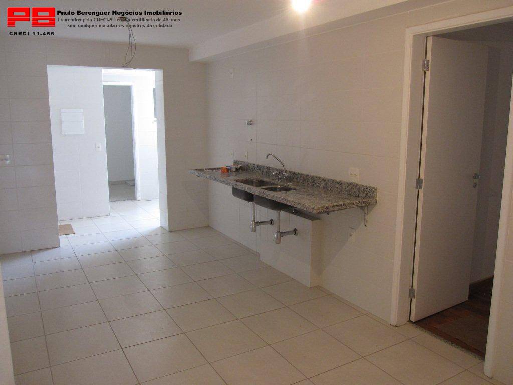 Apartamento à venda com 4 quartos, 180m² - Foto 4