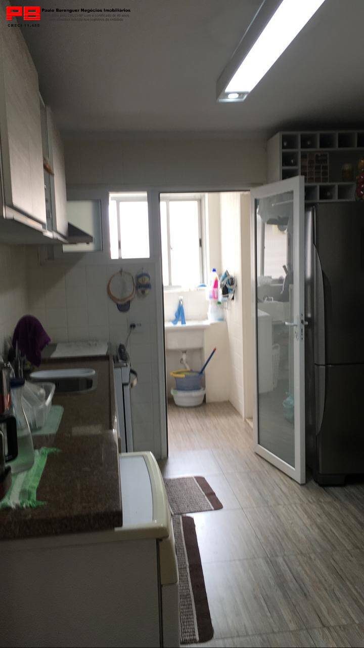 Apartamento à venda com 3 quartos, 138m² - Foto 3