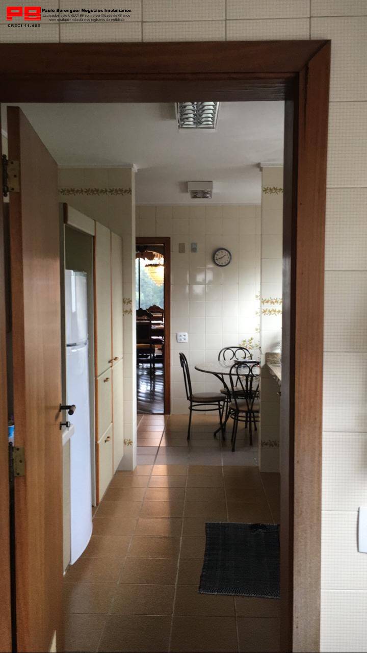 Apartamento à venda com 3 quartos, 179m² - Foto 9