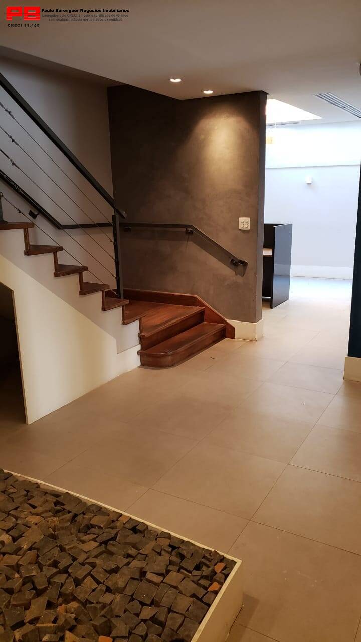 Prédio Inteiro para alugar, 396m² - Foto 1