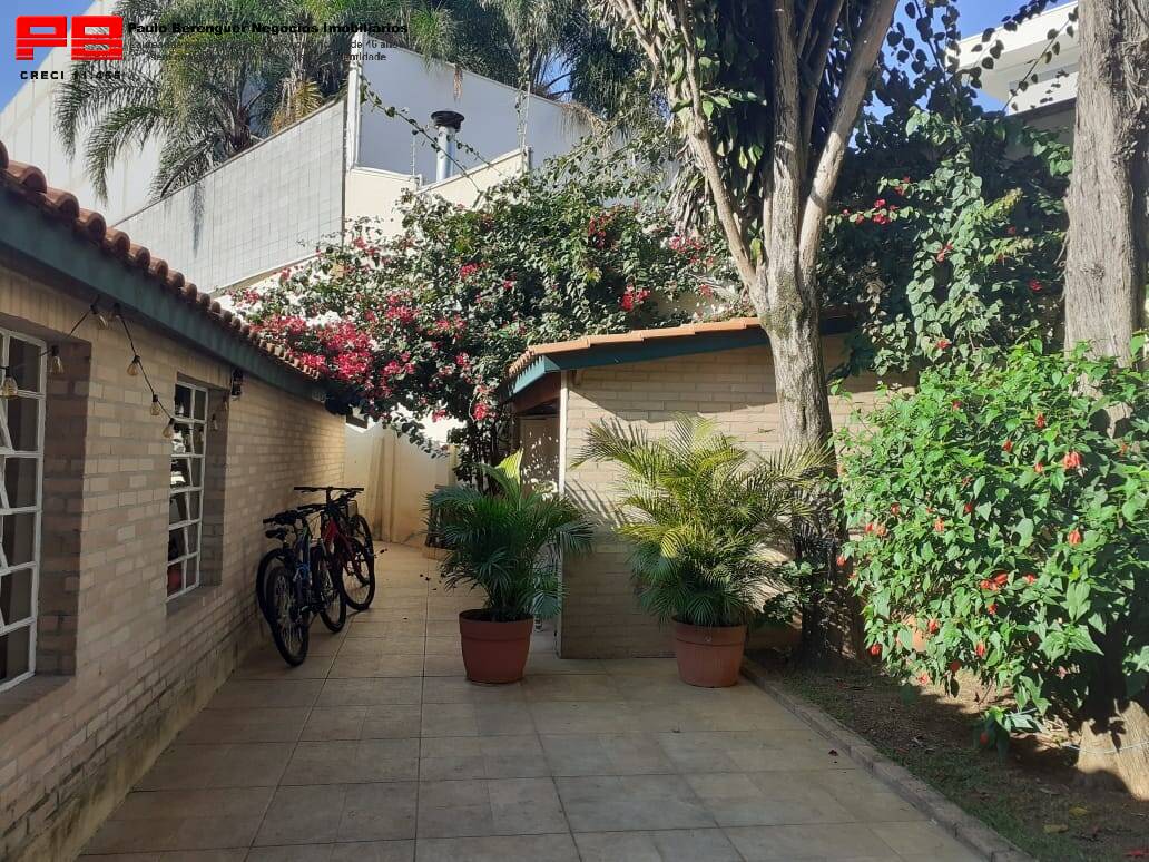 Casa à venda com 4 quartos, 220m² - Foto 20