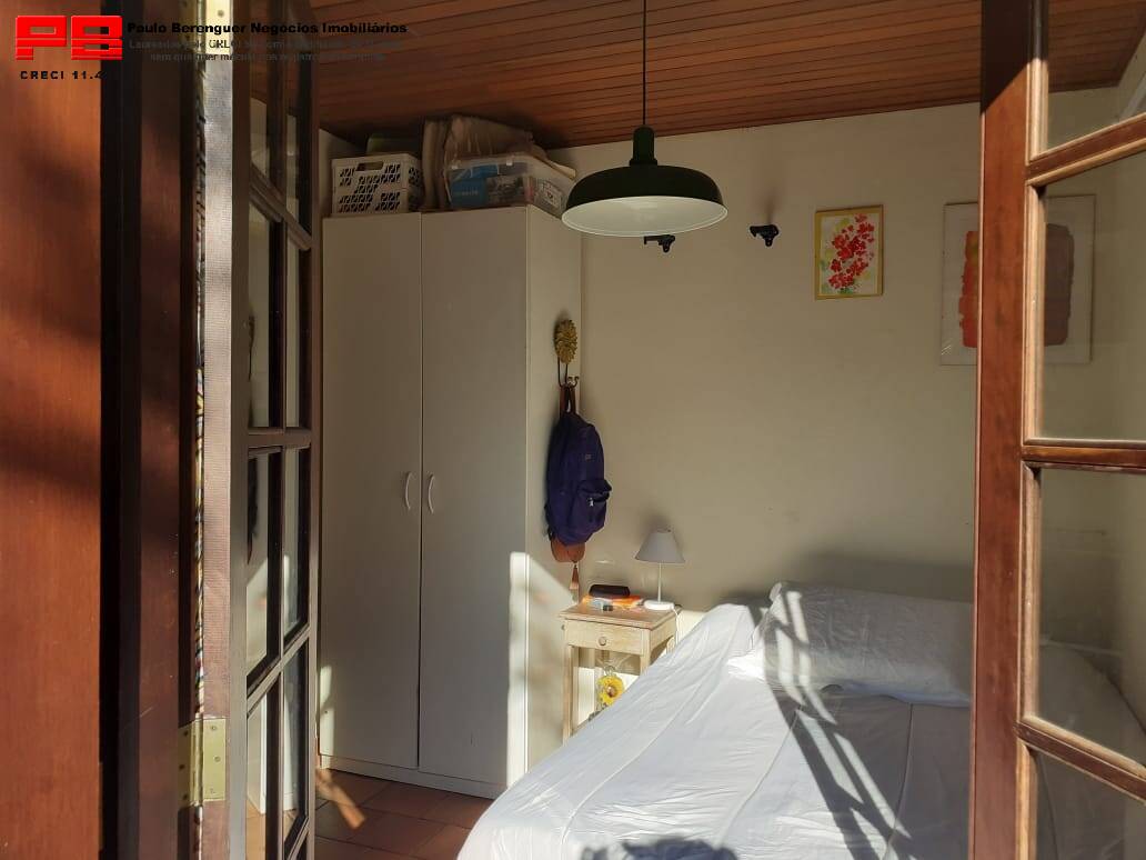 Casa à venda com 4 quartos, 220m² - Foto 18