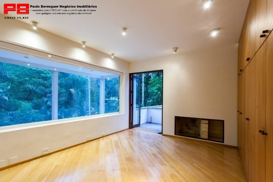 Casa à venda com 5 quartos, 1300m² - Foto 16