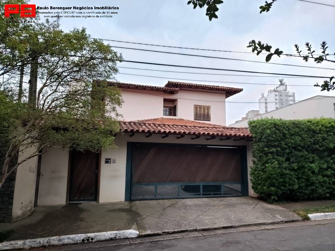 Sobrado à venda com 4 quartos, 300m² - Foto 1