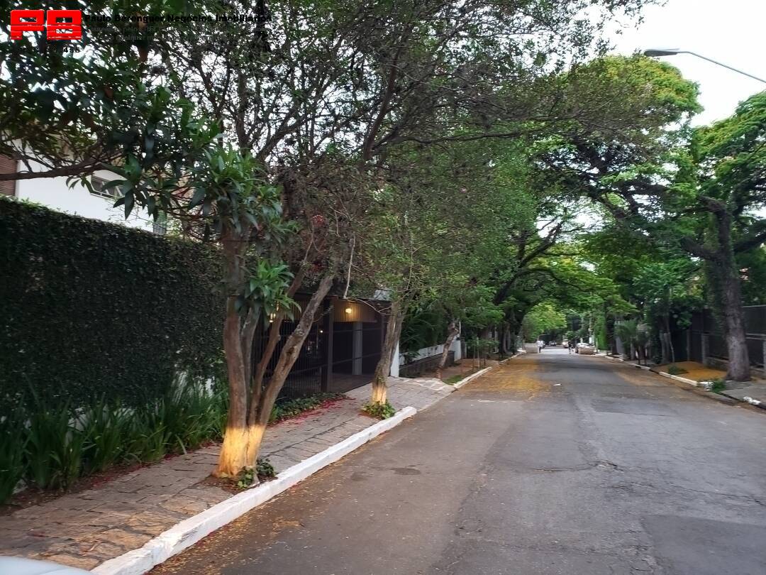 Sobrado à venda com 4 quartos, 300m² - Foto 4