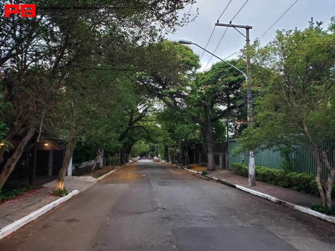 Sobrado à venda com 4 quartos, 300m² - Foto 2