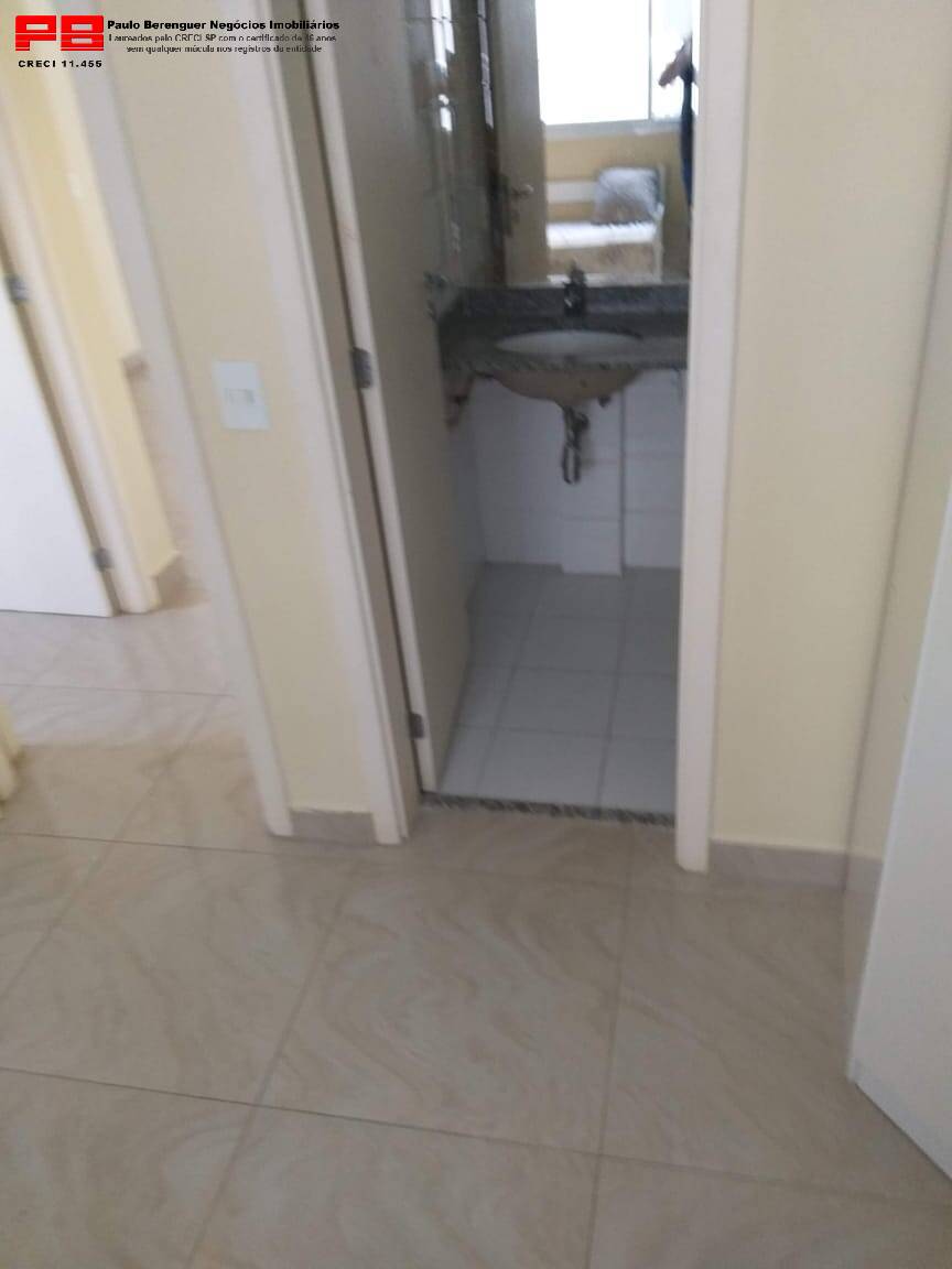 Apartamento à venda com 2 quartos, 62m² - Foto 3