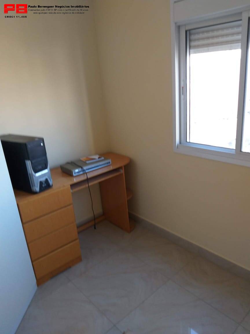 Apartamento à venda com 2 quartos, 62m² - Foto 2