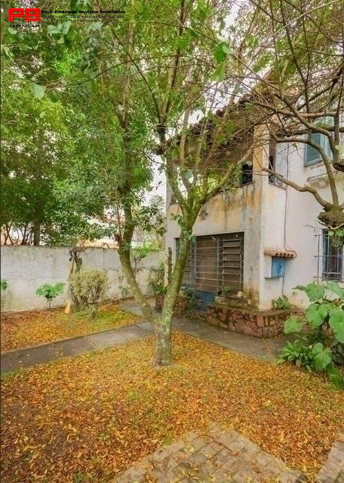 Casa à venda com 4 quartos, 300m² - Foto 1