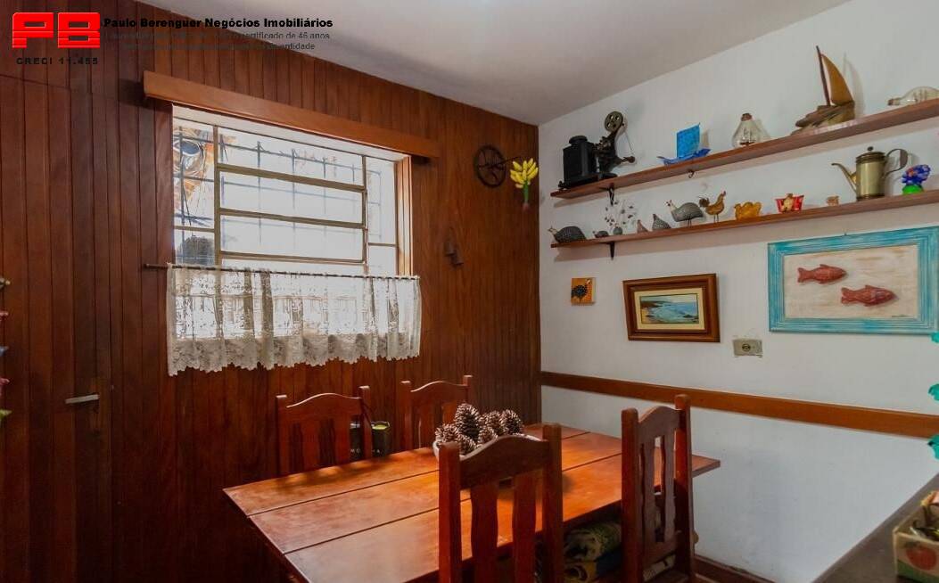 Casa à venda com 4 quartos, 300m² - Foto 17