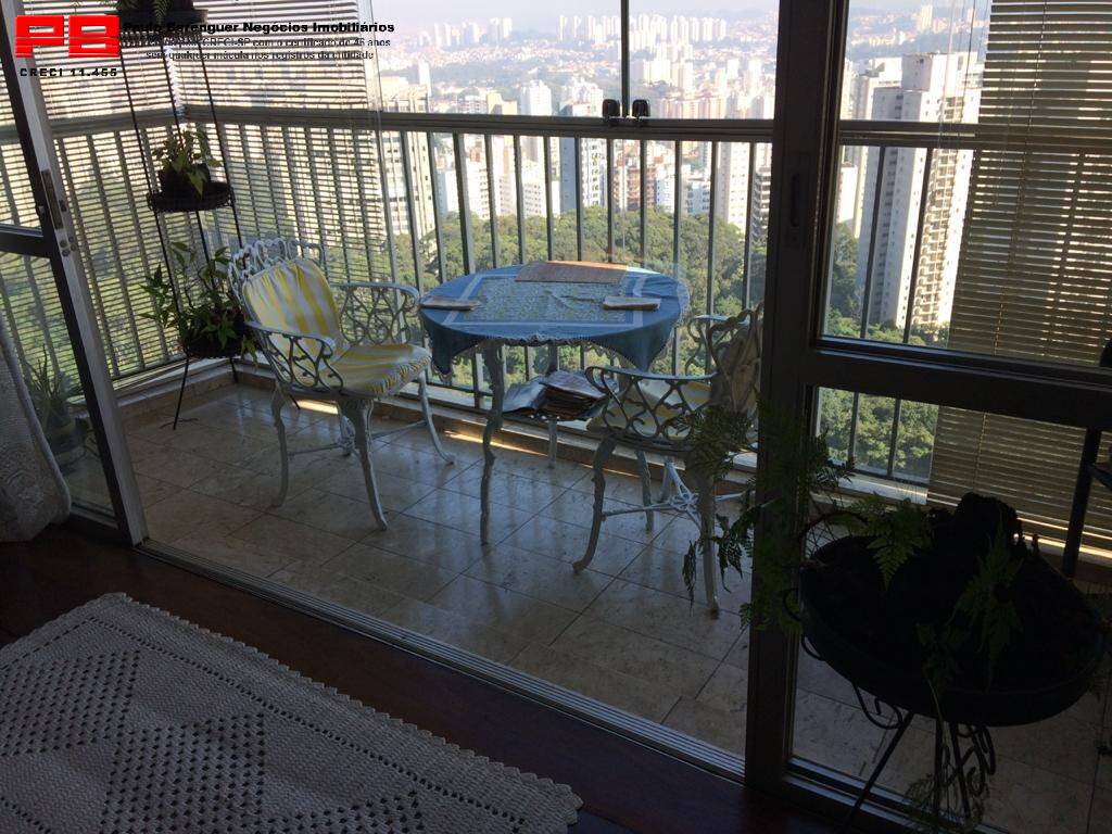 Apartamento à venda com 3 quartos, 107m² - Foto 10