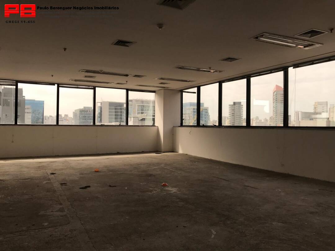 Prédio Inteiro para alugar, 242m² - Foto 1