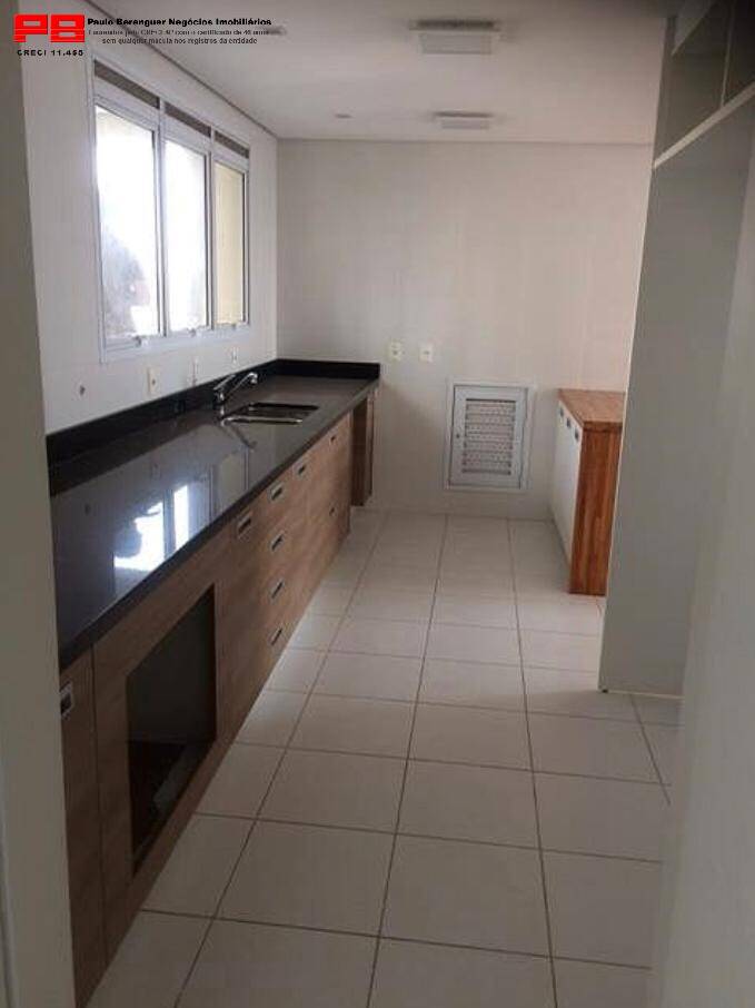 Apartamento à venda com 4 quartos, 251m² - Foto 17