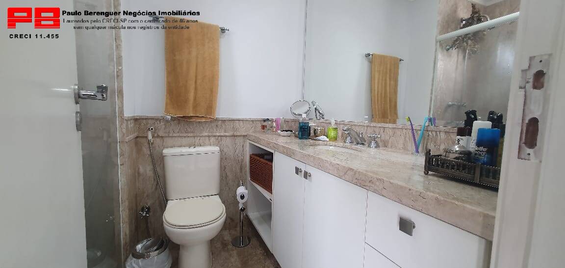 Apartamento para alugar com 4 quartos, 226m² - Foto 7