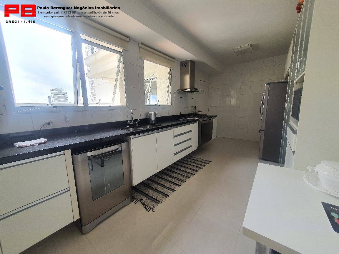 Apartamento para alugar com 4 quartos, 226m² - Foto 9