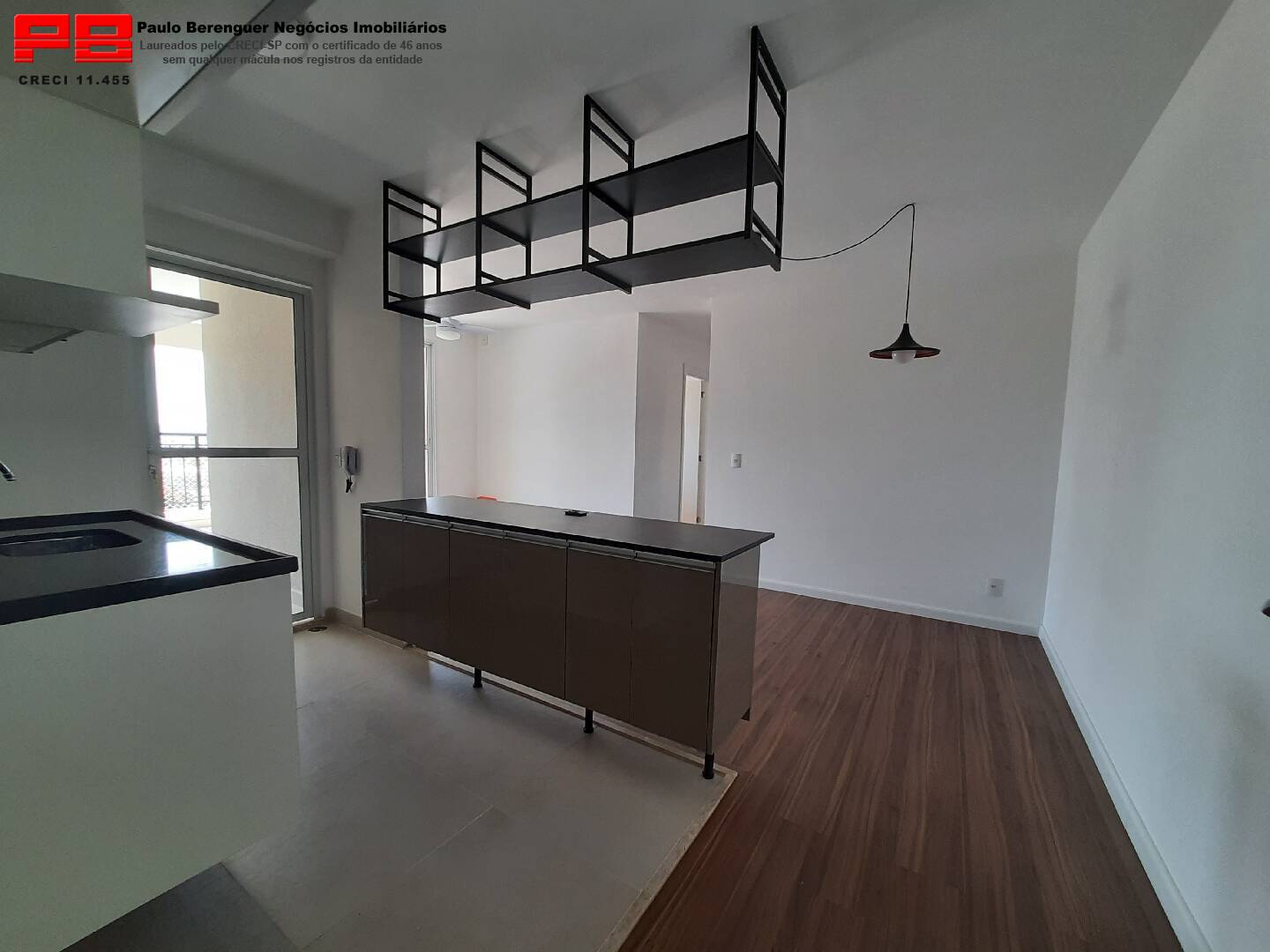 Apartamento à venda com 3 quartos, 94m² - Foto 2