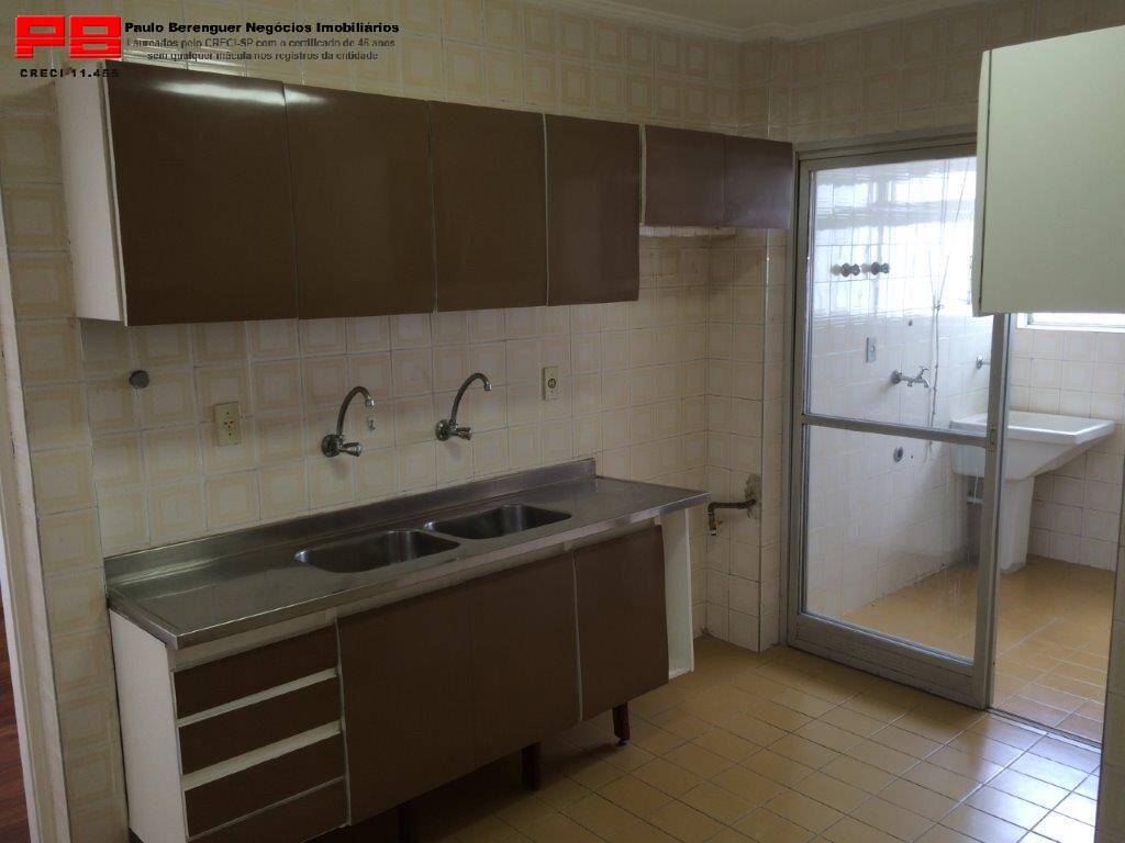 Apartamento para alugar com 3 quartos, 115m² - Foto 11