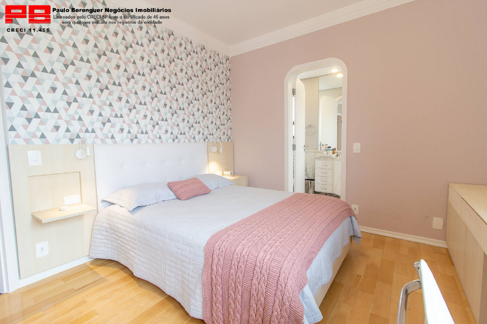 Apartamento à venda com 4 quartos, 230m² - Foto 11