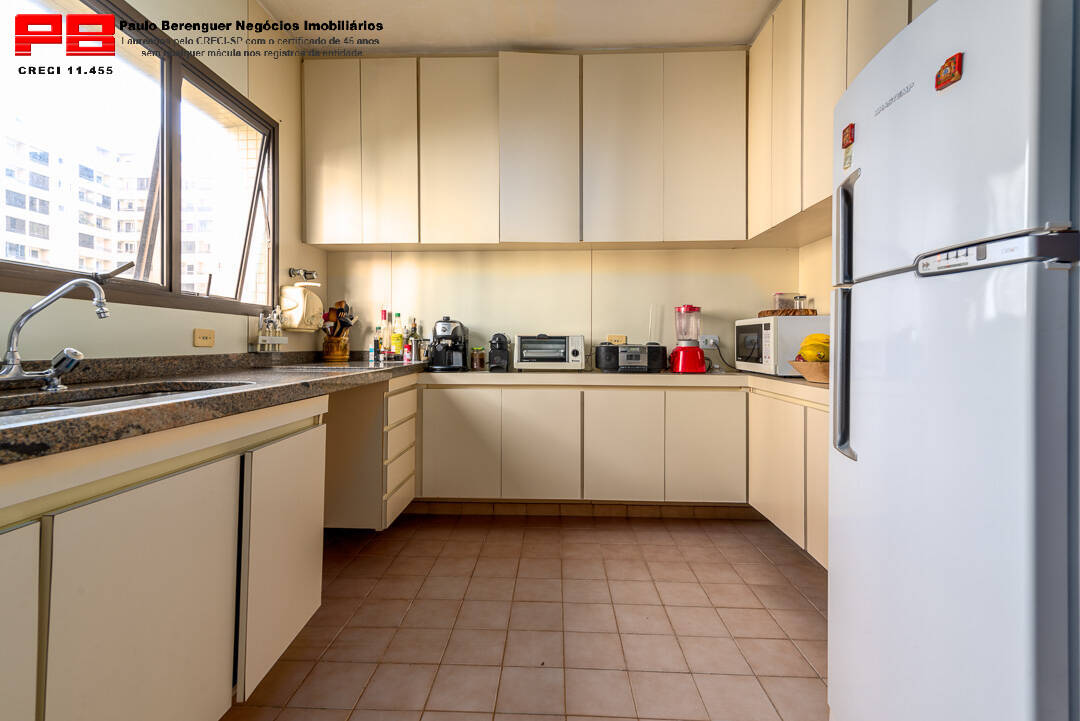 Apartamento à venda com 3 quartos, 147m² - Foto 7