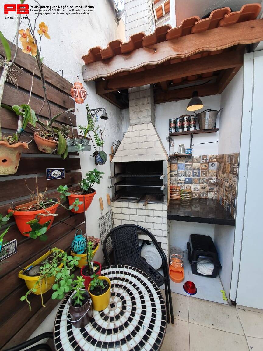 Casa à venda com 2 quartos, 68m² - Foto 10