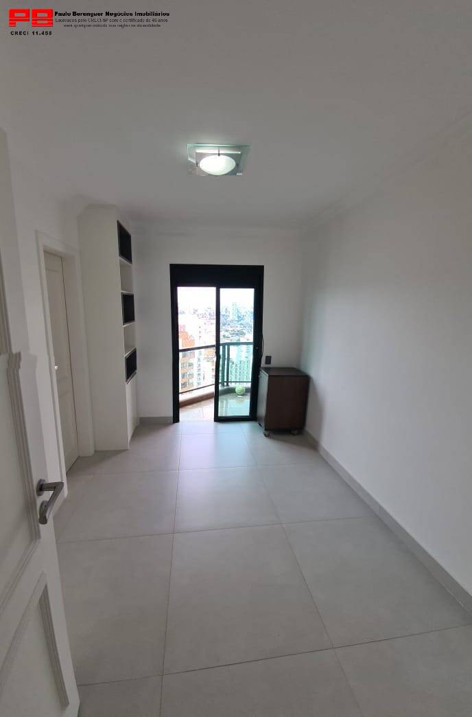 Apartamento à venda com 4 quartos, 190m² - Foto 23