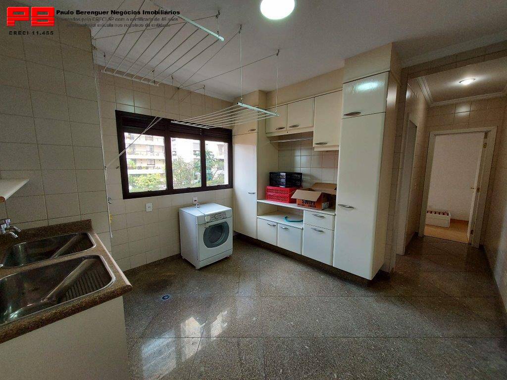 Apartamento para alugar com 4 quartos, 330m² - Foto 16