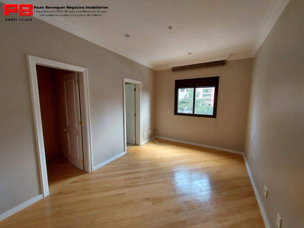 Apartamento para alugar com 4 quartos, 330m² - Foto 24