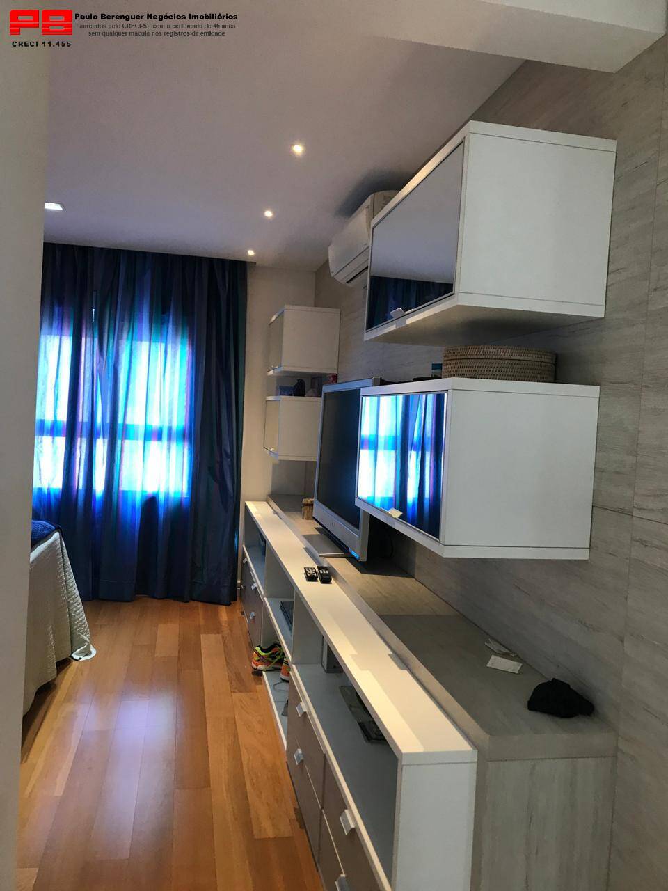 Apartamento à venda com 4 quartos, 172m² - Foto 2