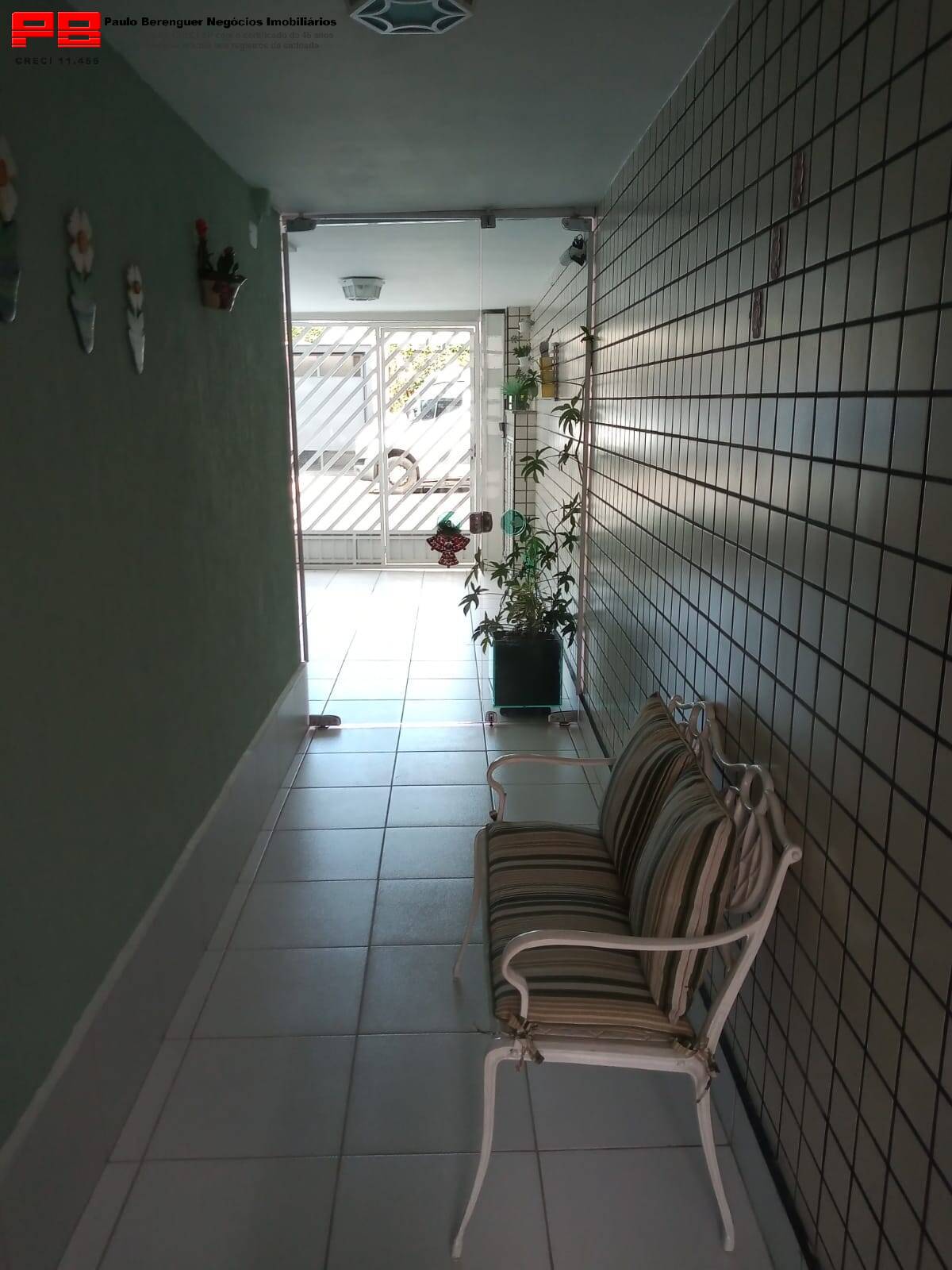 Casa à venda com 3 quartos, 200m² - Foto 4