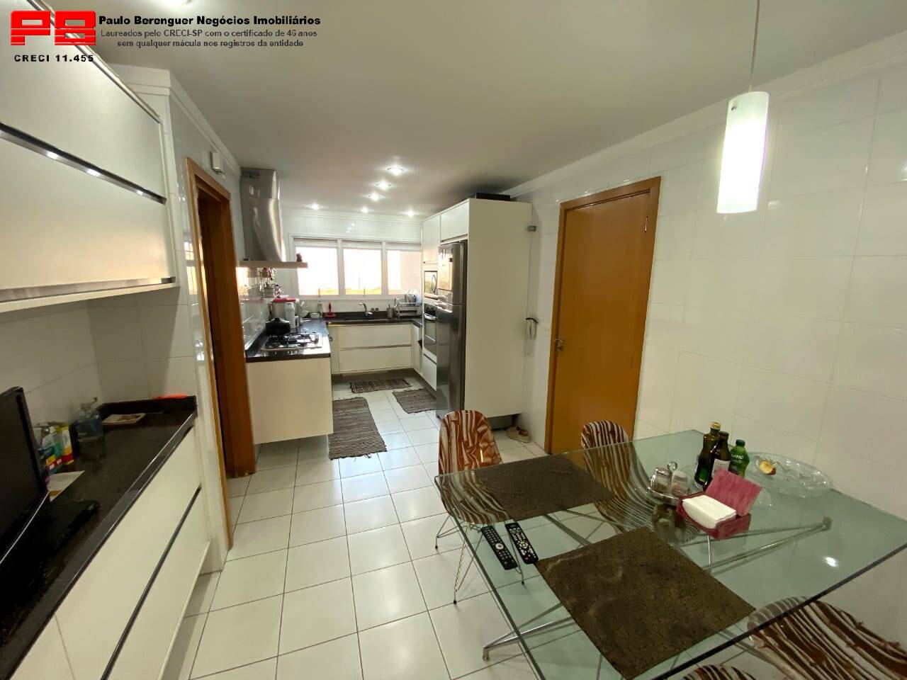 Apartamento à venda com 3 quartos, 213m² - Foto 15