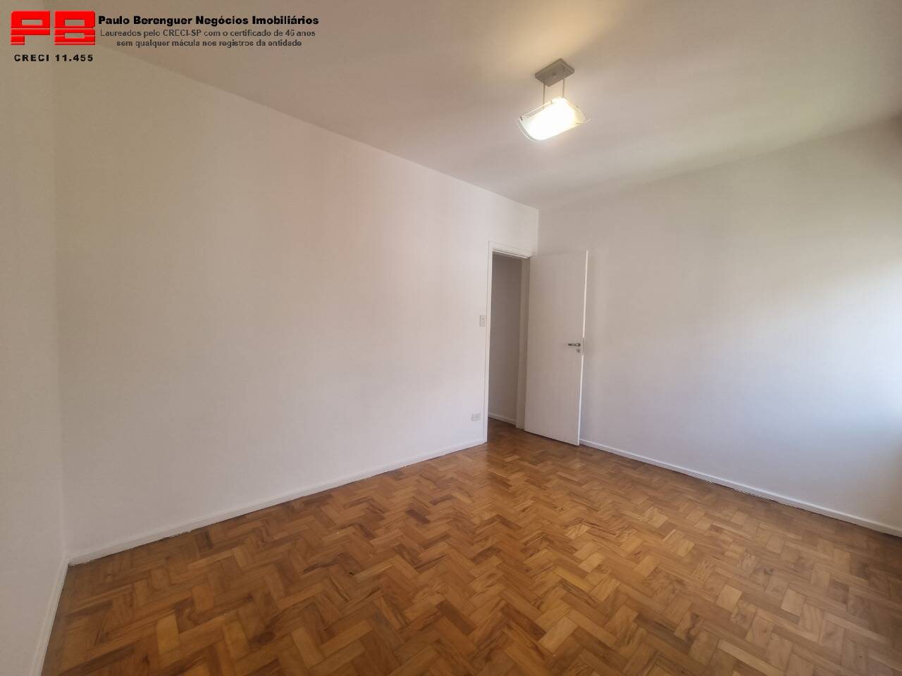 Apartamento à venda com 2 quartos, 105m² - Foto 7