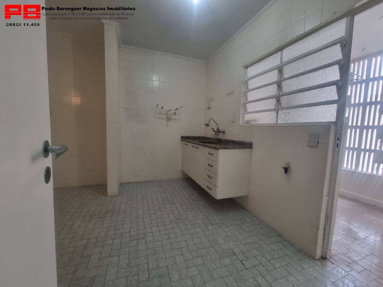 Apartamento à venda com 2 quartos, 105m² - Foto 9