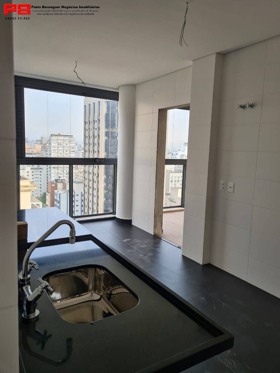 Apartamento à venda com 3 quartos, 205m² - Foto 9