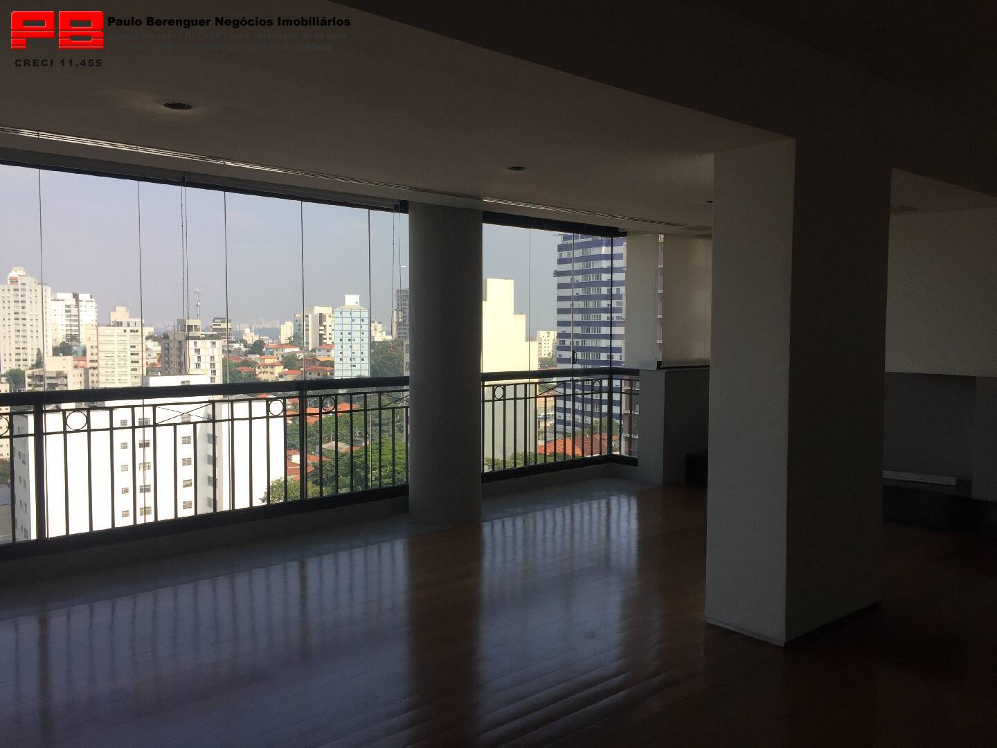 Apartamento à venda e aluguel com 3 quartos, 215m² - Foto 1