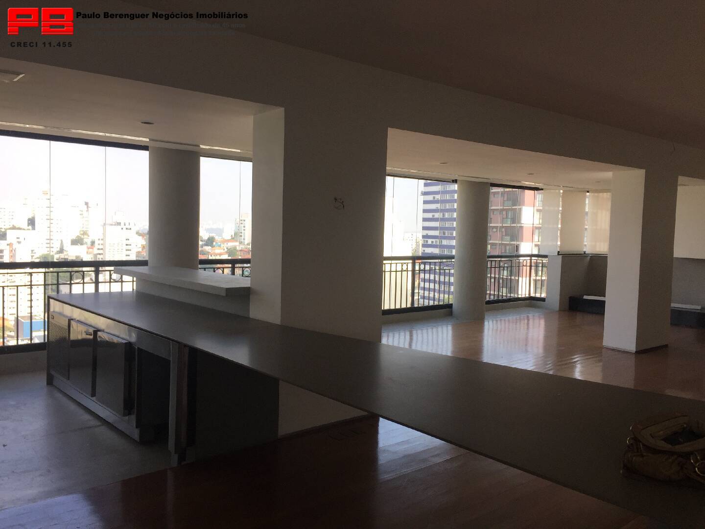 Apartamento à venda e aluguel com 3 quartos, 215m² - Foto 4