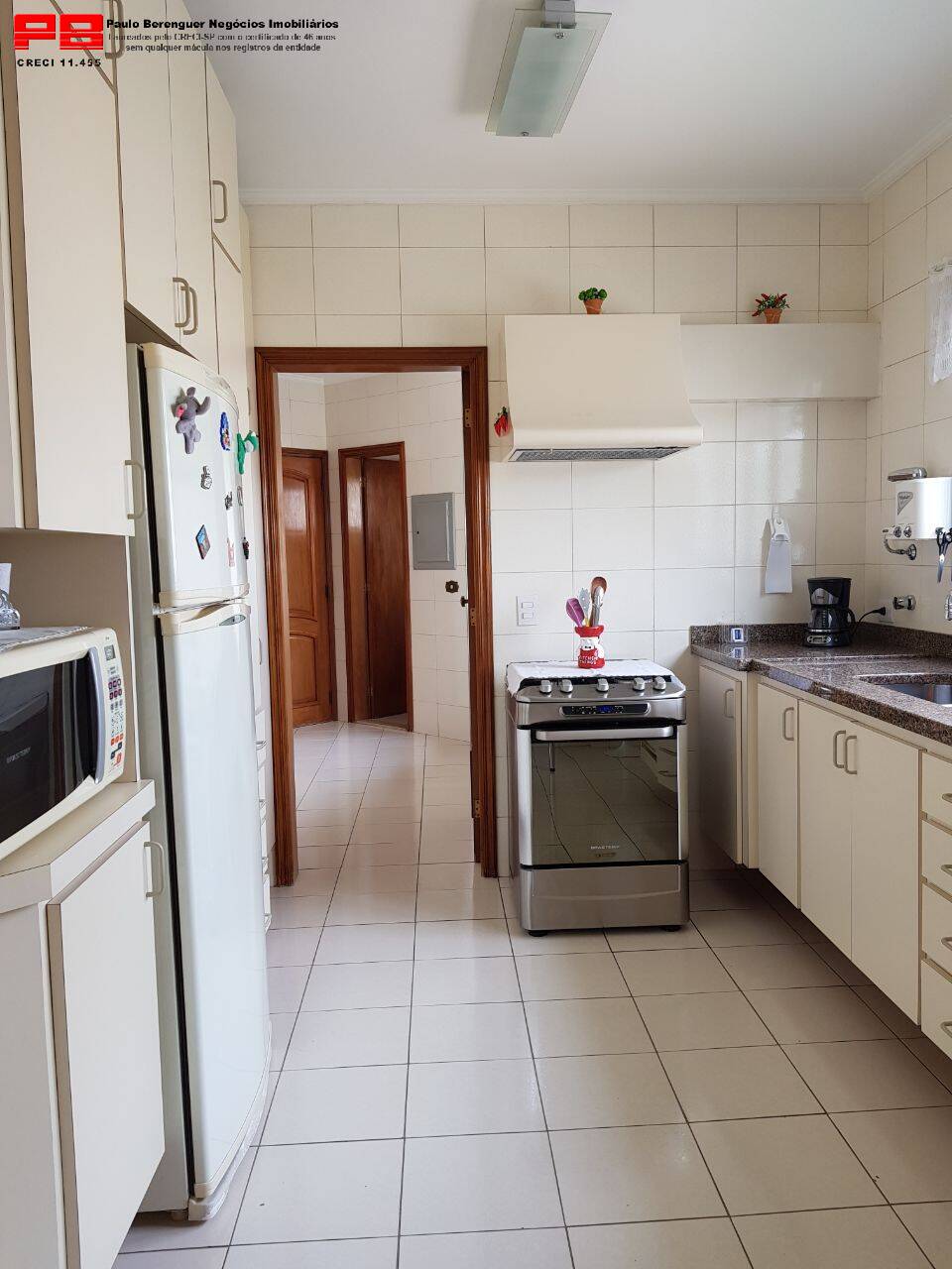 Apartamento à venda com 3 quartos, 140m² - Foto 9