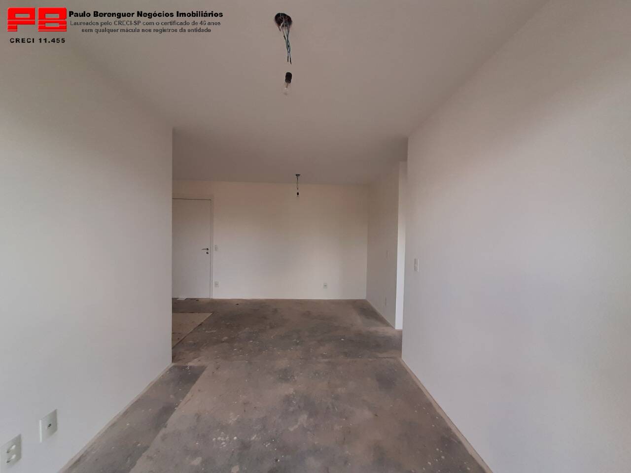 Apartamento à venda com 2 quartos, 65m² - Foto 1