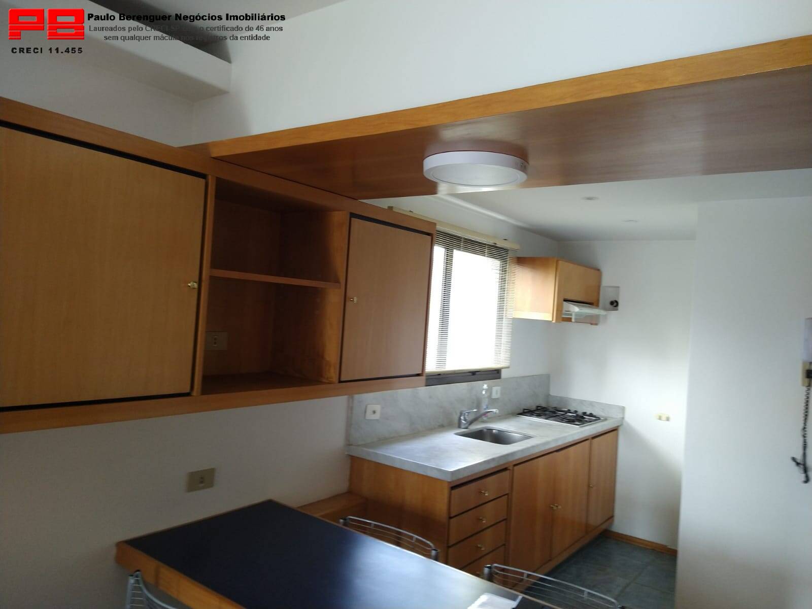 Apartamento à venda e aluguel com 1 quarto, 40m² - Foto 1