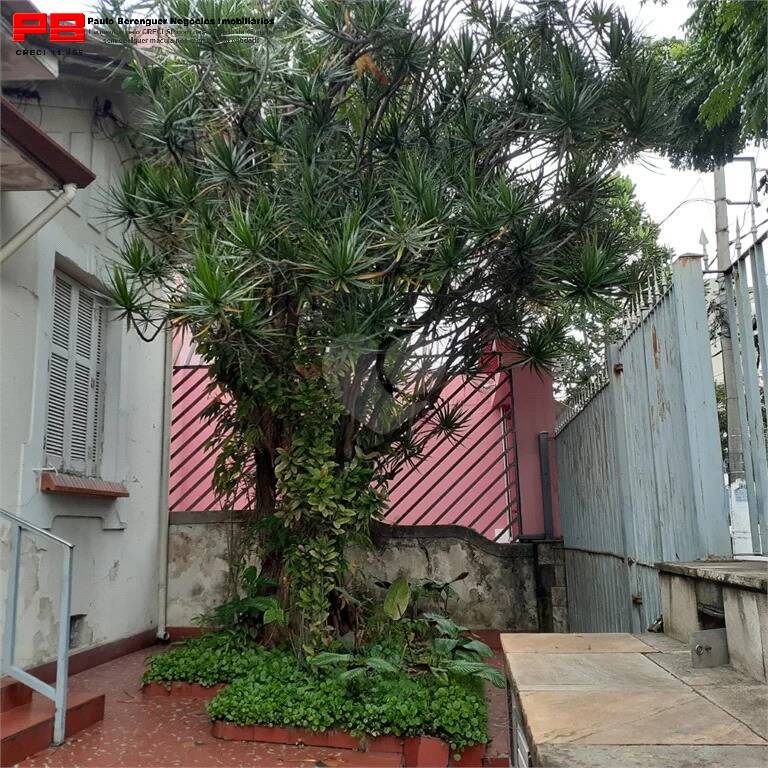 Casa à venda e aluguel com 3 quartos, 228m² - Foto 6