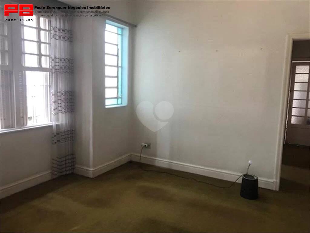 Casa à venda e aluguel com 3 quartos, 228m² - Foto 13