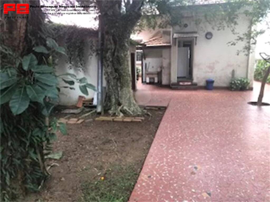 Casa à venda e aluguel com 3 quartos, 228m² - Foto 27