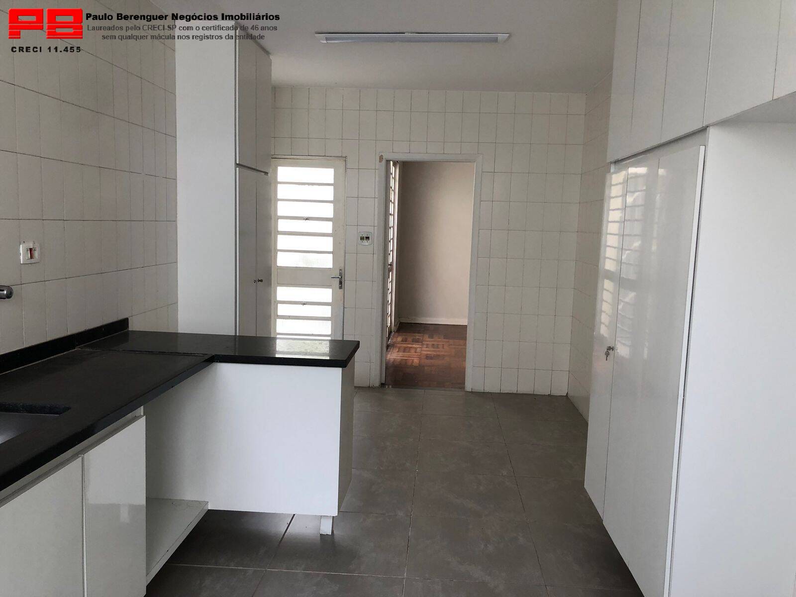 Casa à venda com 3 quartos, 200m² - Foto 7